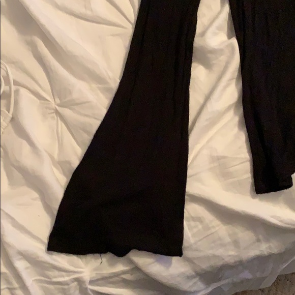 Long flowy sleeved shirt - Picture 3 of 4